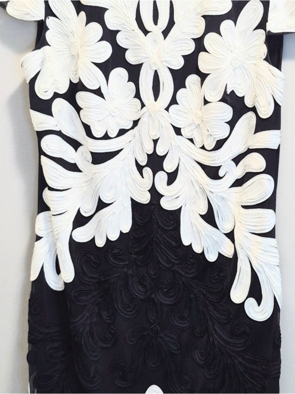 Frank Lyman Design navy blue with white dress Floral Appliqué
